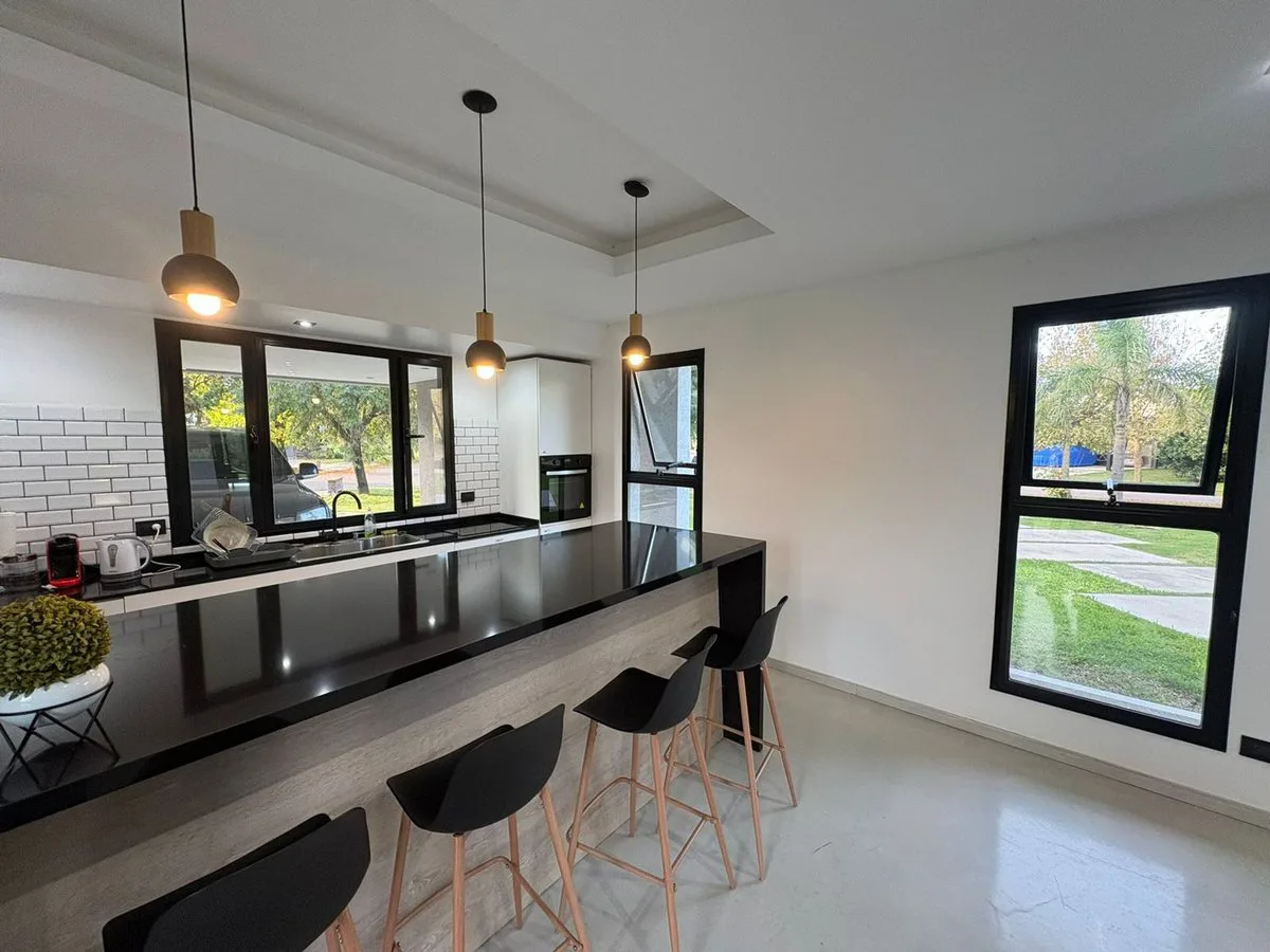 CASA 5 AMBIENTES VENTA HARAS SAN PABLO G. RODRIGUE foto 2