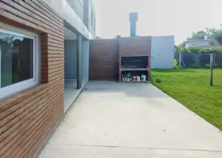Hermosa casa en el barrio Santa Clara - Yerba Buena foto 3