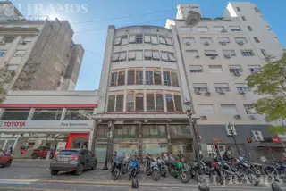 Edificio Comercial en Monserrat foto 1