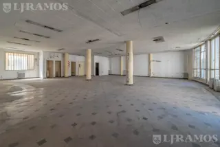 Edificio Comercial en Monserrat foto 4