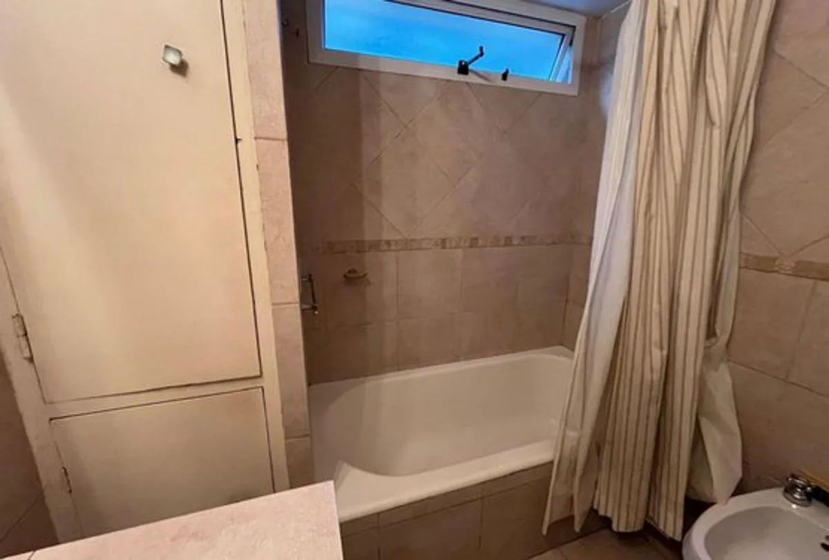 VENTA CASA 3 AMBIENTES + SUM 80MT MORON foto 5