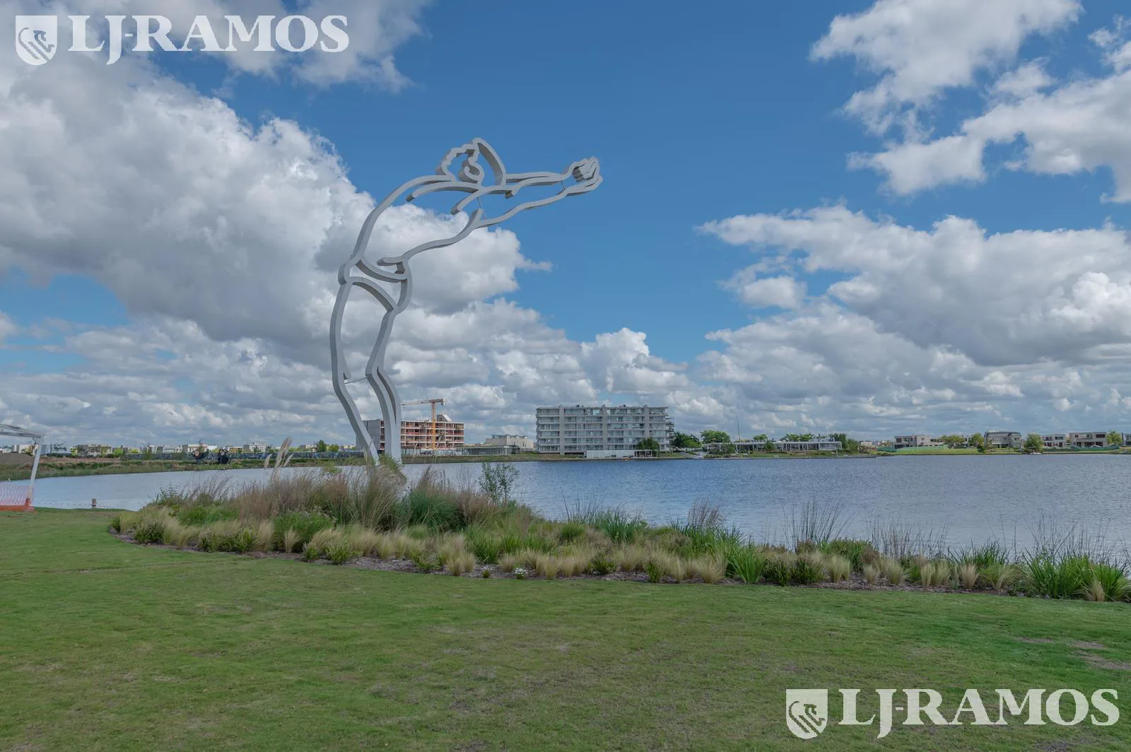 Terreno en venta en Puertos Acacias Troncal con vistas a la laguna PG foto 5