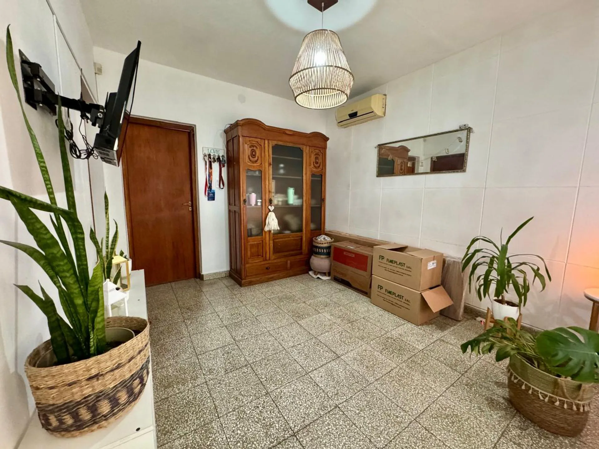 VENTA CASA, 2 DORMI B° DON BOSCO, SAN NICOLAS foto 2
