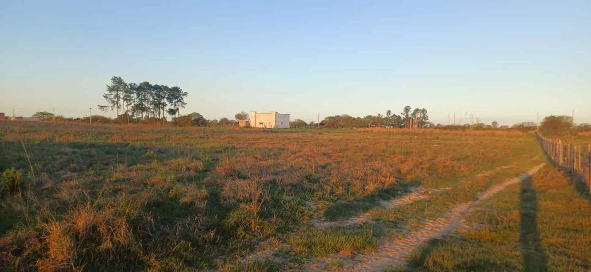 Terreno 5.000m² a 250 metros del Riacho Goya foto 5