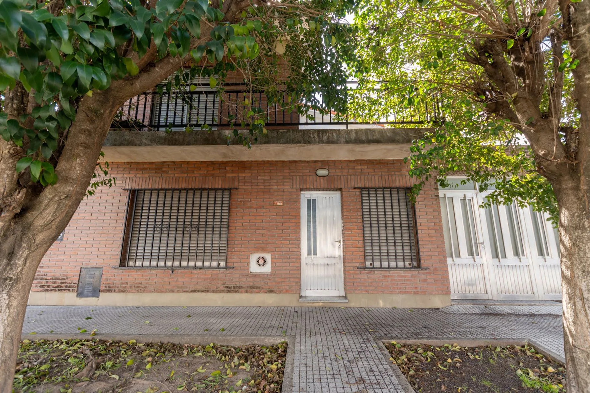 Se vende casa a Mts de Gral Paz y Costanera! foto 4