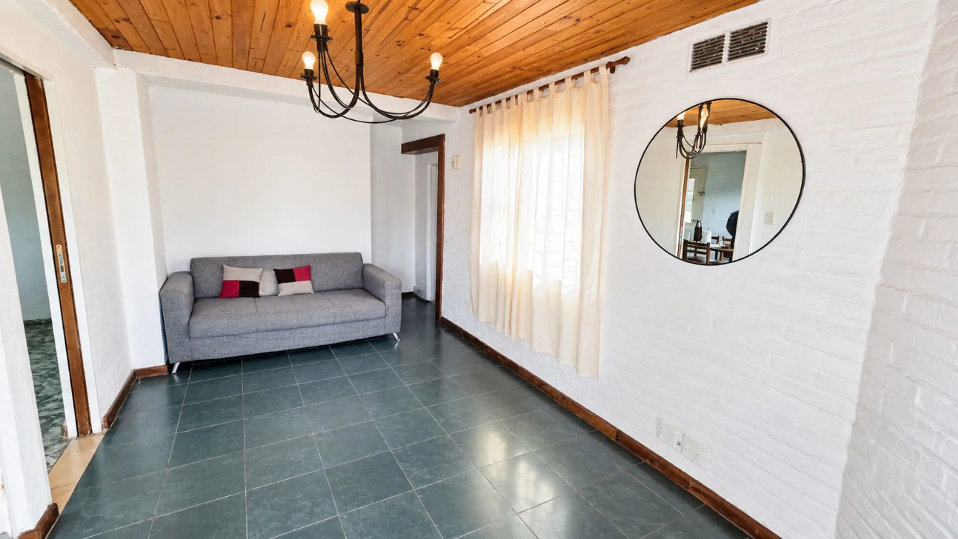 VENTA EN BLOQUE CASA Y MONOAMBIENTES EN M. GRANDE foto 2