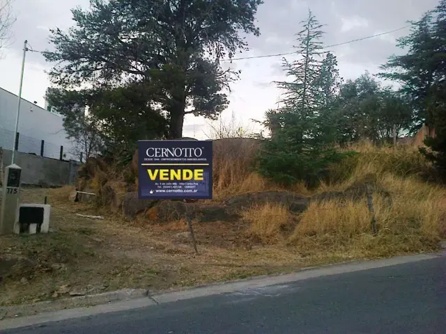TERRENO EN VENTA EN CARLOS PAZ, VILLA DEL LAGO, CERCANO A BALNEARIO