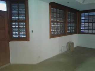 Venta Casa Céntrica,  5 dormitorios foto 2