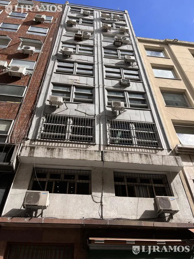 Oficina en venta y alquiler en Microcentro de 117 m2 foto 2