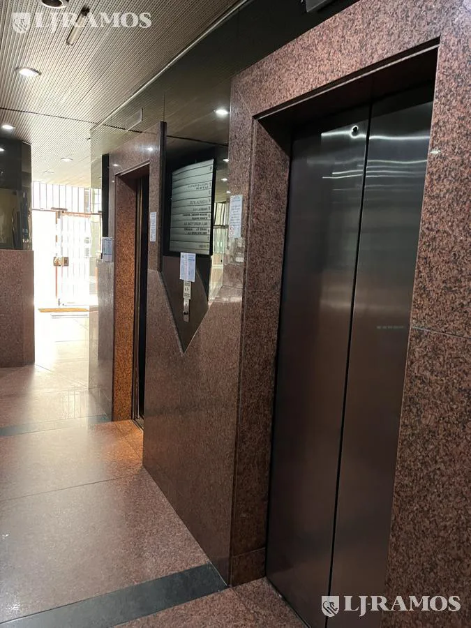 Oficina en venta y alquiler en Microcentro de 117 m2 foto 4
