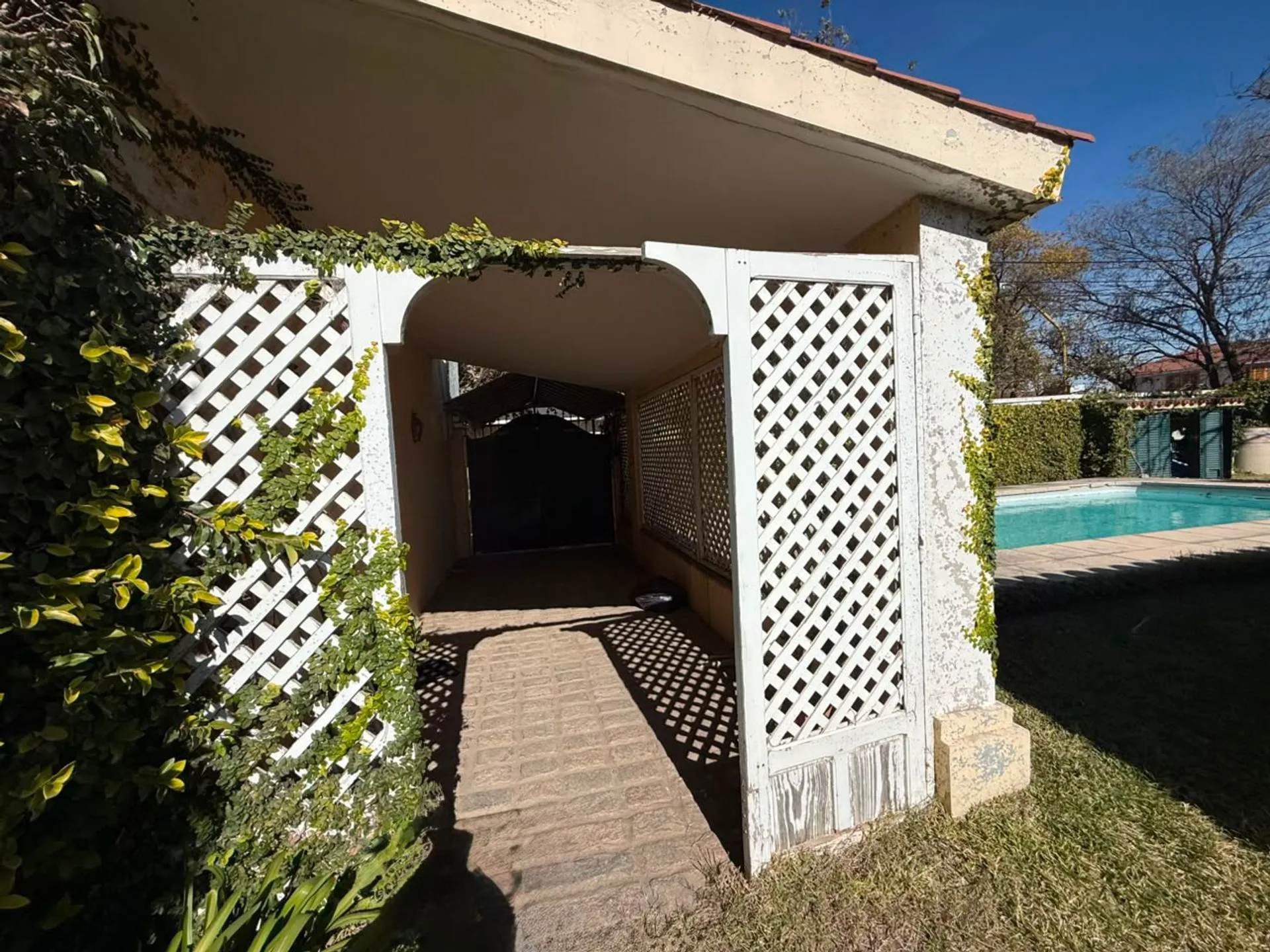 VENTA CASA, 4 DORMITORIOS, BARRIO JOSE HERNANDEZ foto 5