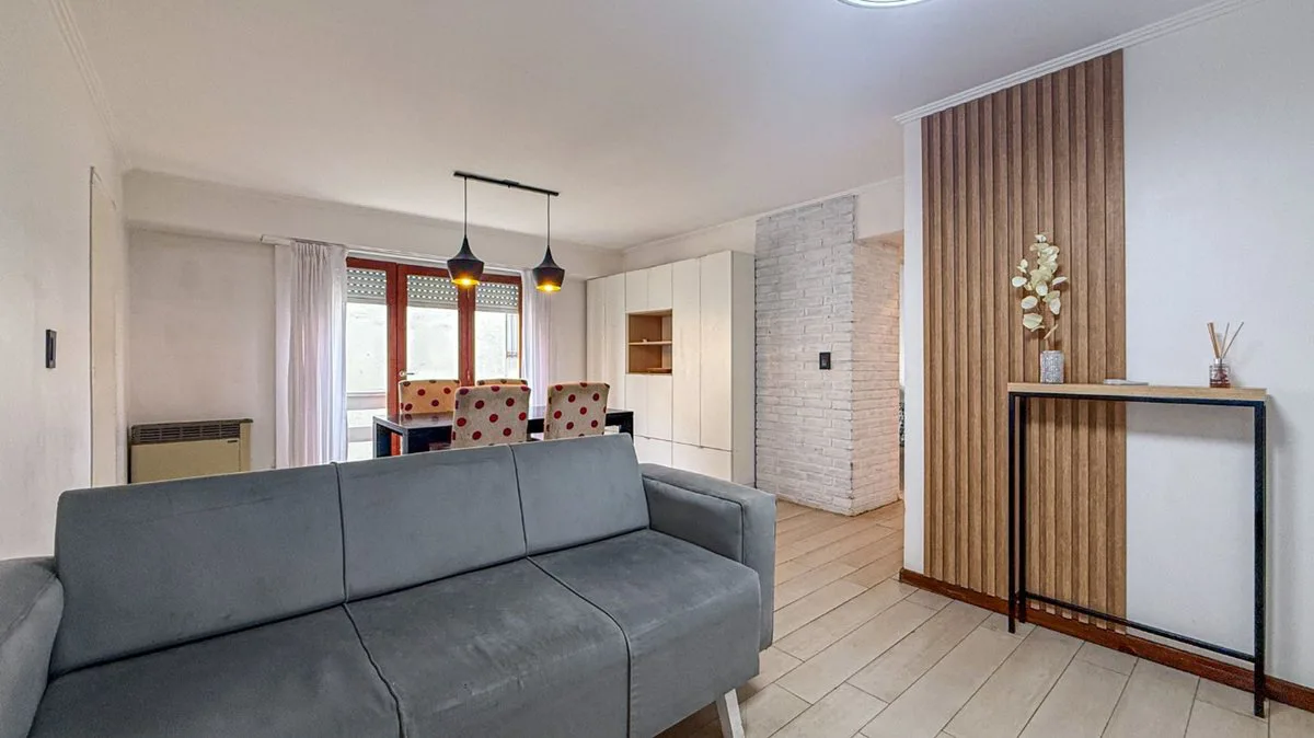 Venta Departamento 3 ambientes al frente balcón foto 4