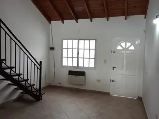 Venta de dúplex en Llavallol foto 5