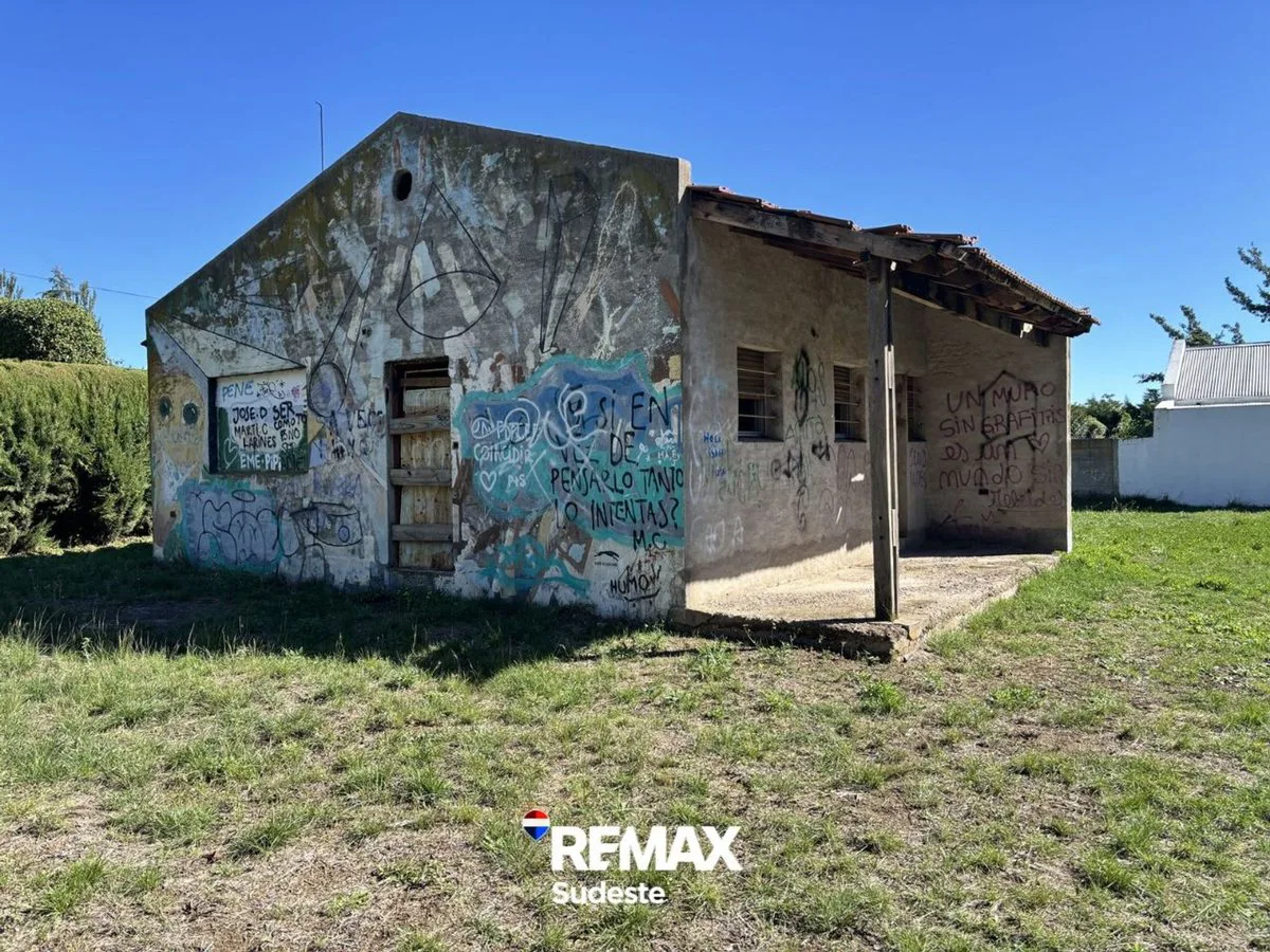 Venta Lote + Construccion en Barrio Patagonia foto 4