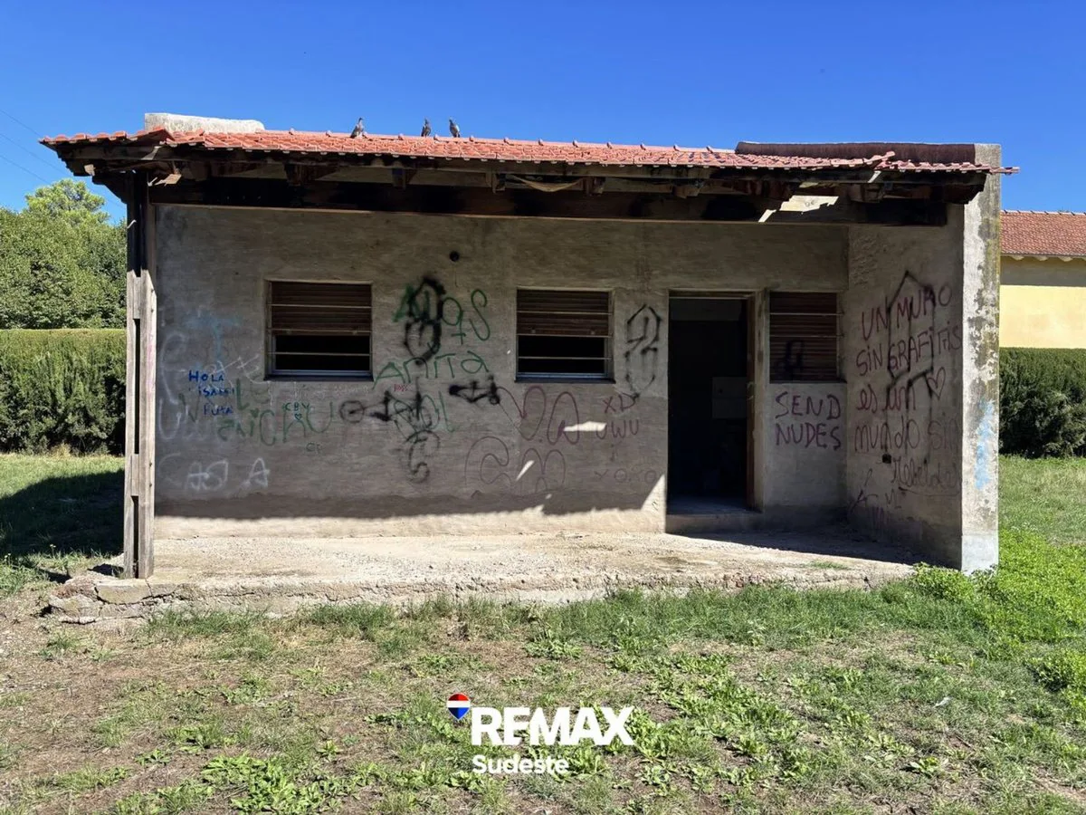 Venta Lote + Construccion en Barrio Patagonia foto 5