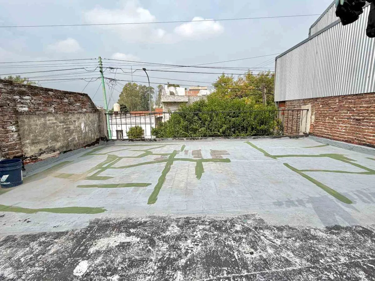 Venta casa lote propio a refaccionar Villa Lugano foto 4