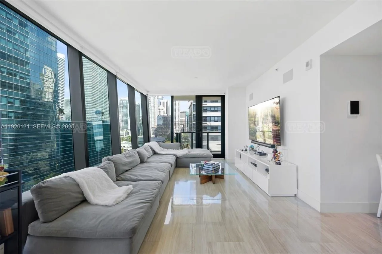 1451 Brickell Ave 1400 foto 2