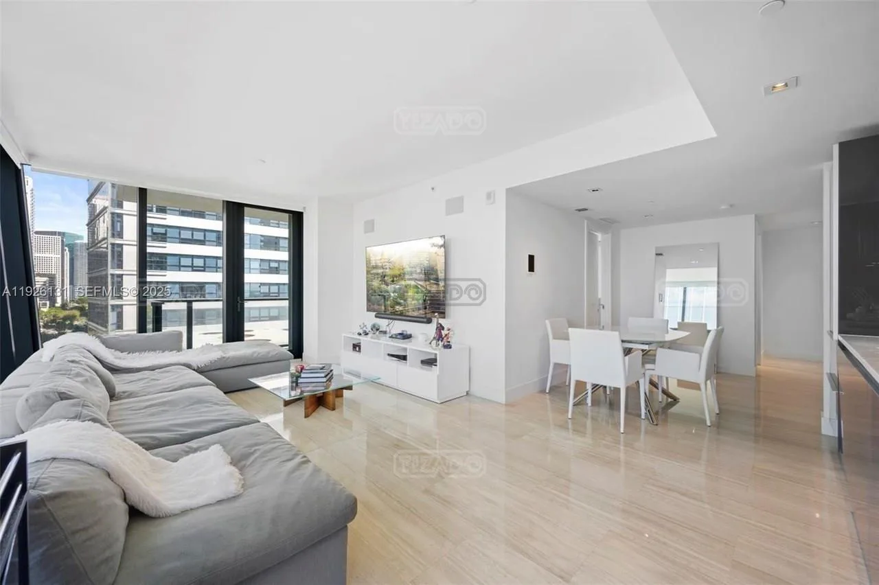 1451 Brickell Ave 1400 foto 3