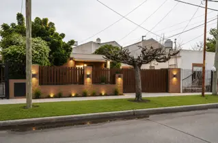 casa en venta enVilla Luzuriaga APTO CREDITO foto 1