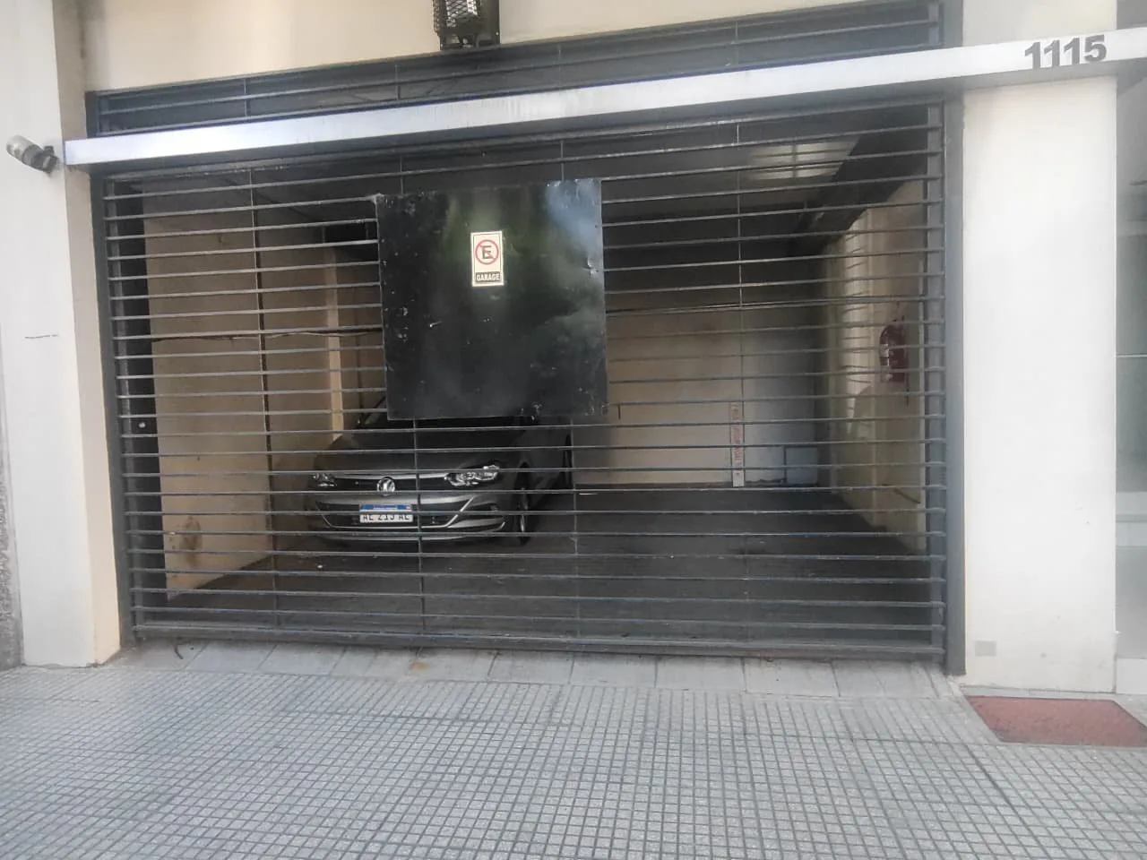 Excelente cochera en venta foto 3