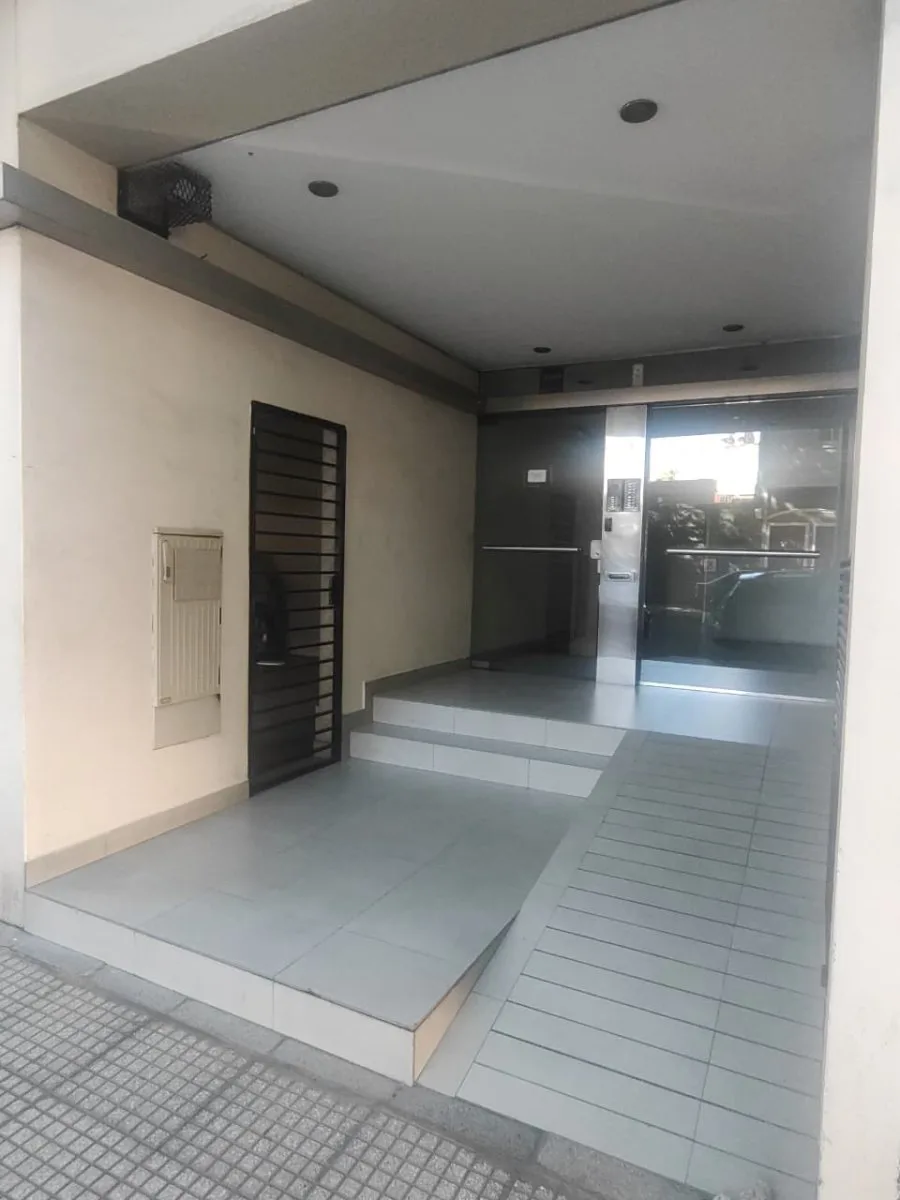 Excelente cochera en venta foto 5