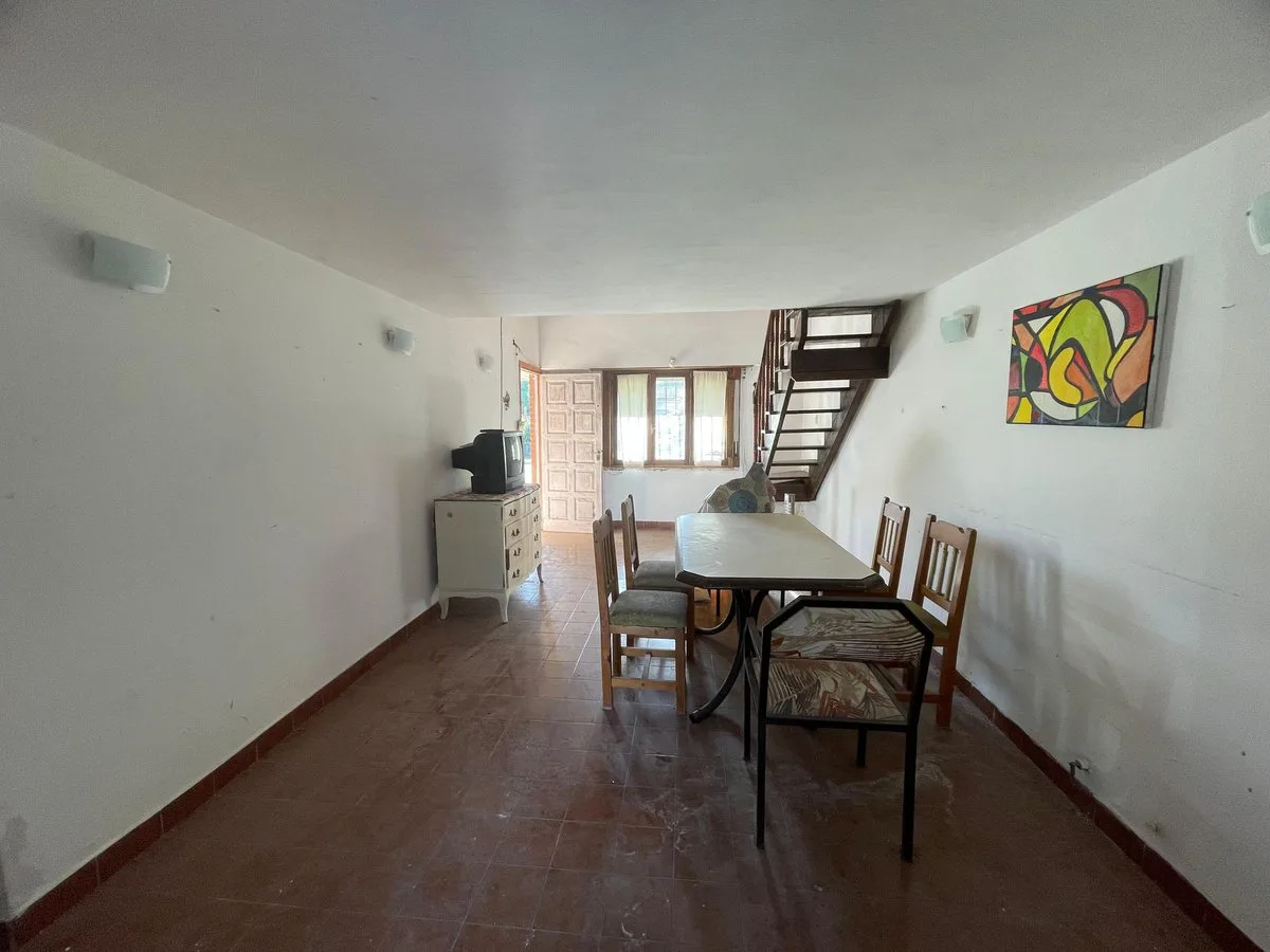 VENTA CASA 4 AMBIENTES CON QUINCHO GARAGE S. CLARA foto 3