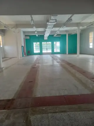 ALQUILER - EXCELENTES OFICINAS DE 200 M2 EN PARQUE INDUSTRIAL - FLORIDA OESTE foto 4
