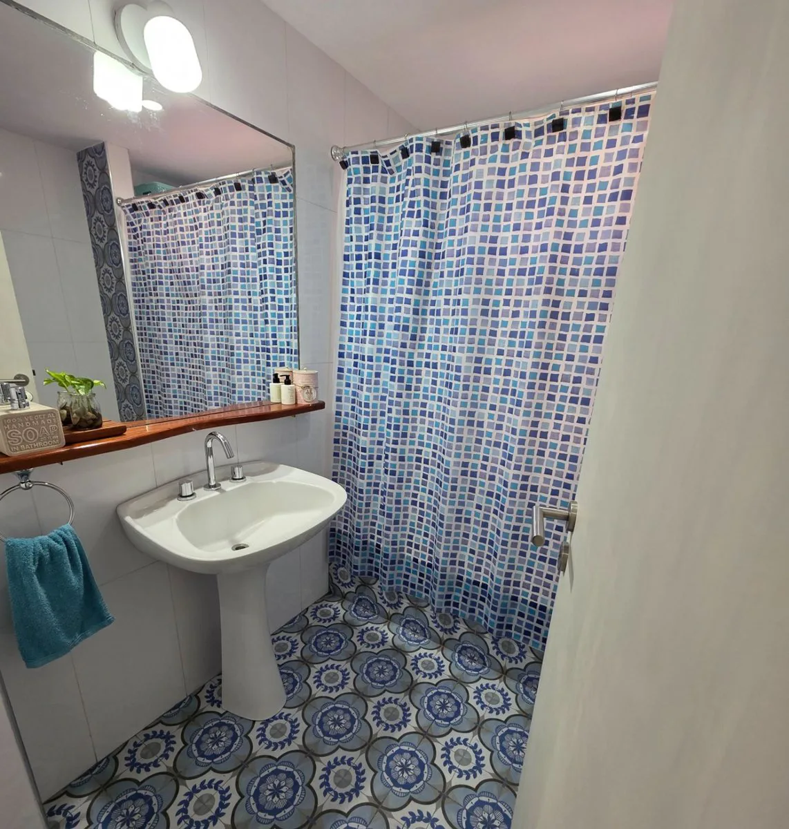 VENTA CASA 3 AMBIENTES MORON - APTO CRÉDITO foto 4