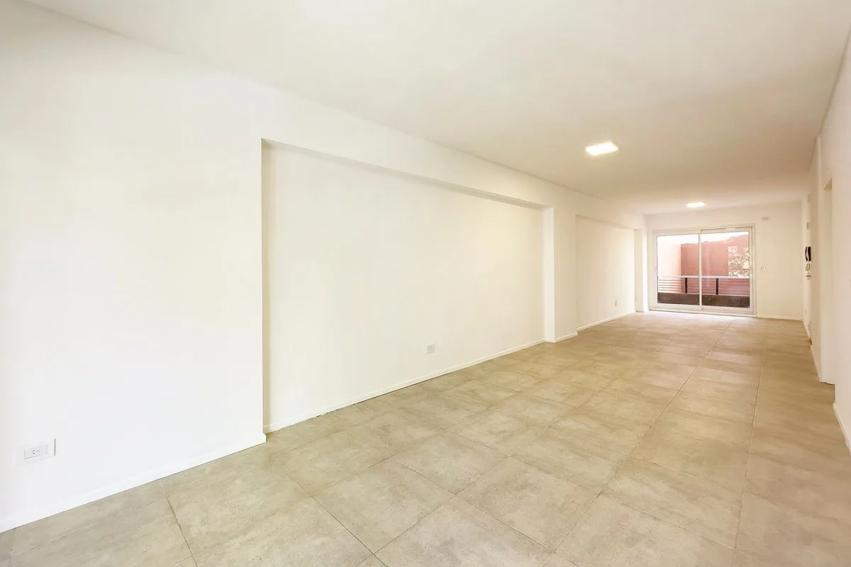 VENTA MONOAMBIENTE CON DOBLE BALCÓN,ZONA BARRACAS foto 5