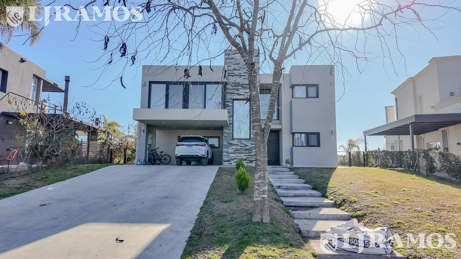 Venta de casa 4 ambientes  en Canton Islas PG foto 3