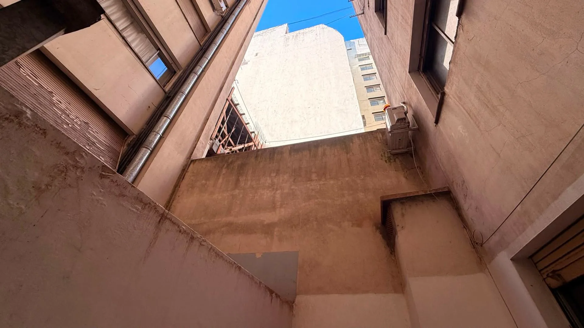 2 AMB VENTA Alto Palermo Apt Prof con PATIO Amplio foto 4
