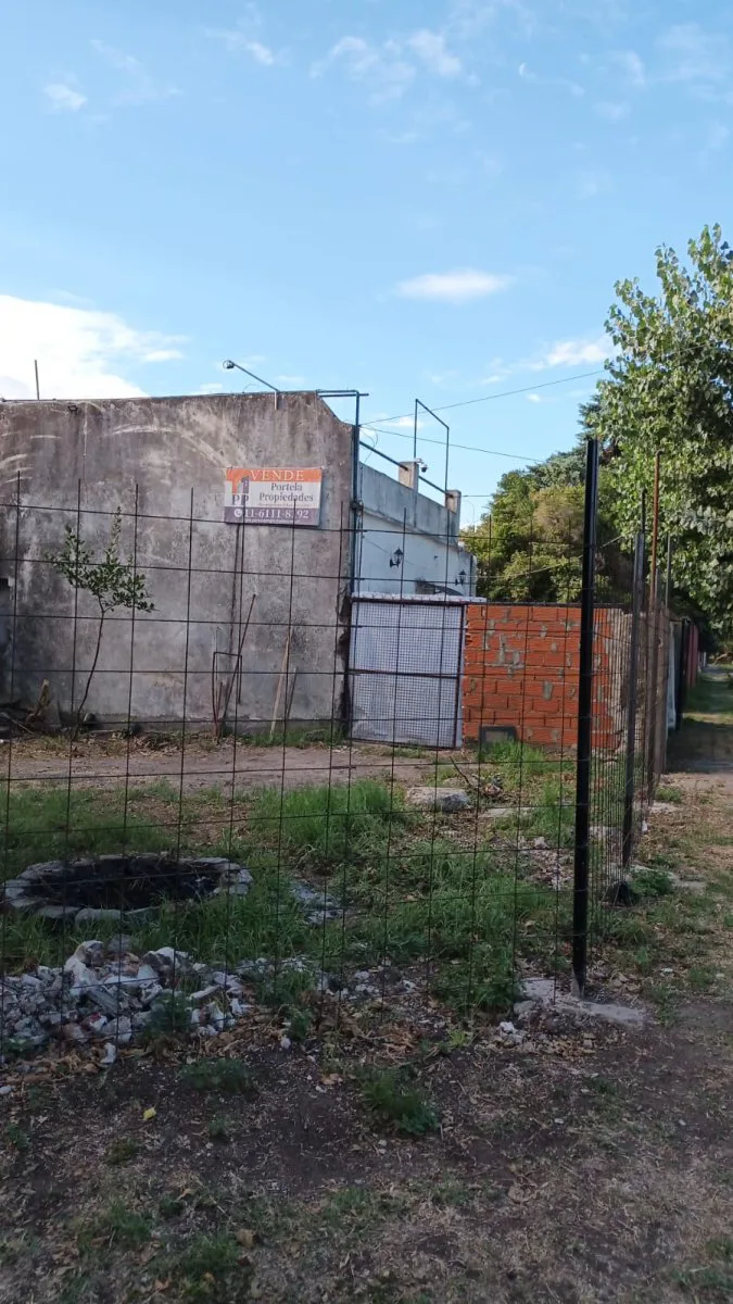 LOTE CASTELAR SUR (11 X 15 APROX) foto 2
