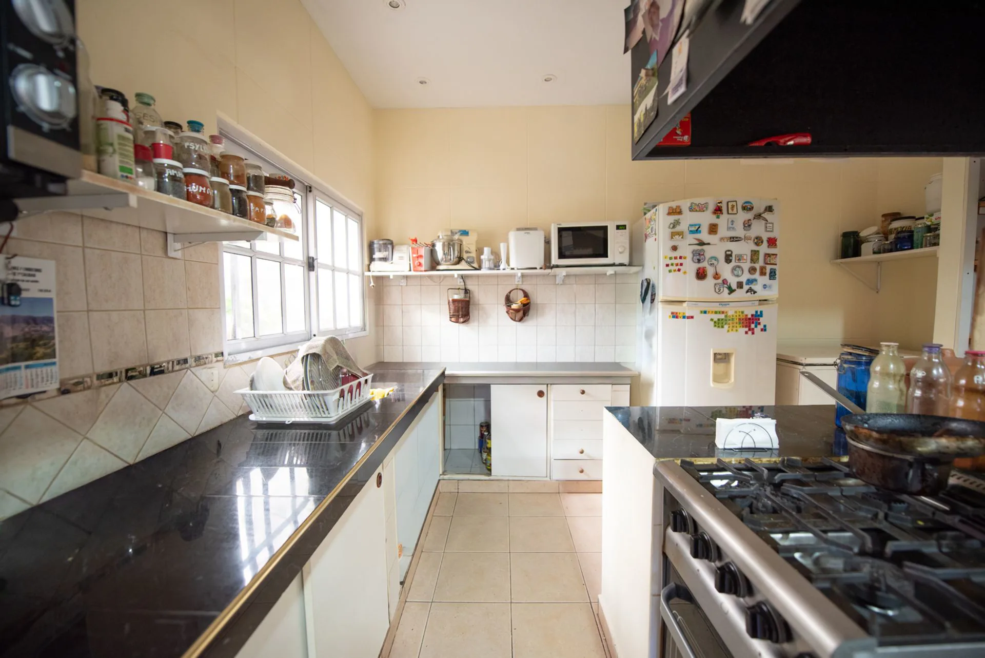 CASA 4 DORMITORIOS VENTA LA PLATA QUINCHO TERRAZA foto 5