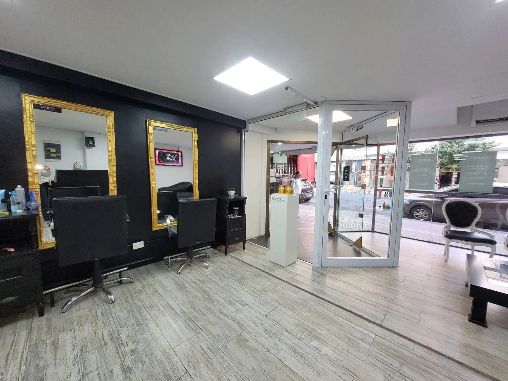ALQULER  LOCAL 80 M2  EN AV CÓRDOBA foto 4