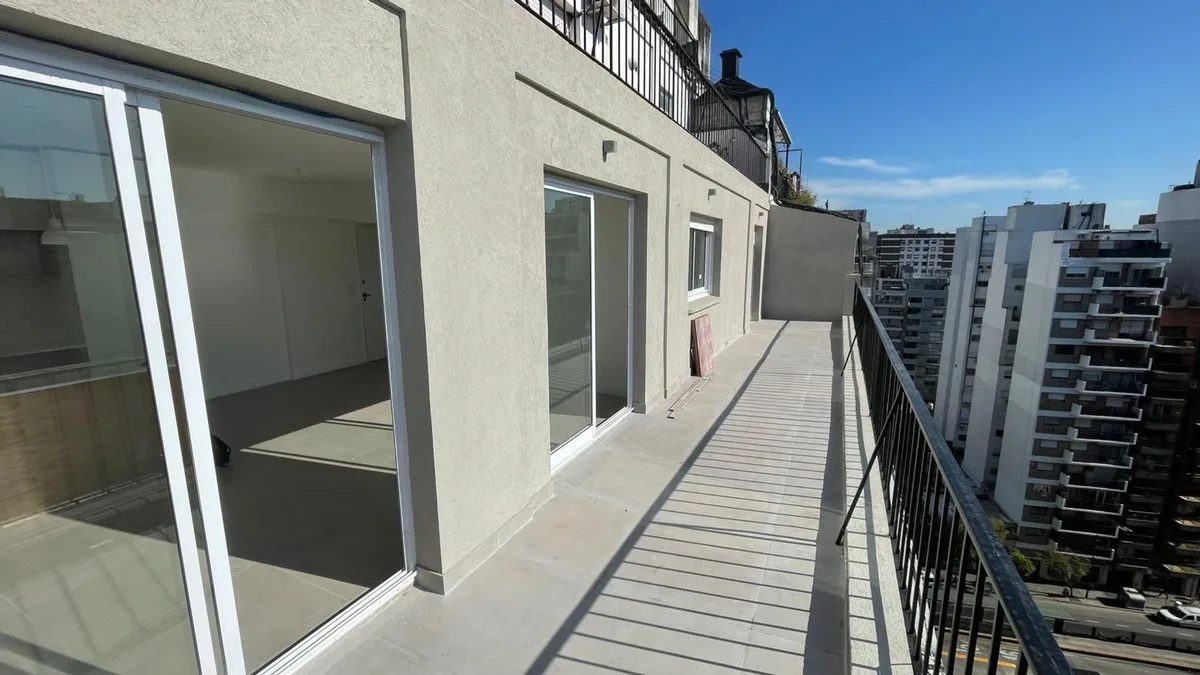 3 Amb. Remodelado con Balcón Terraza en Belgrano foto 3