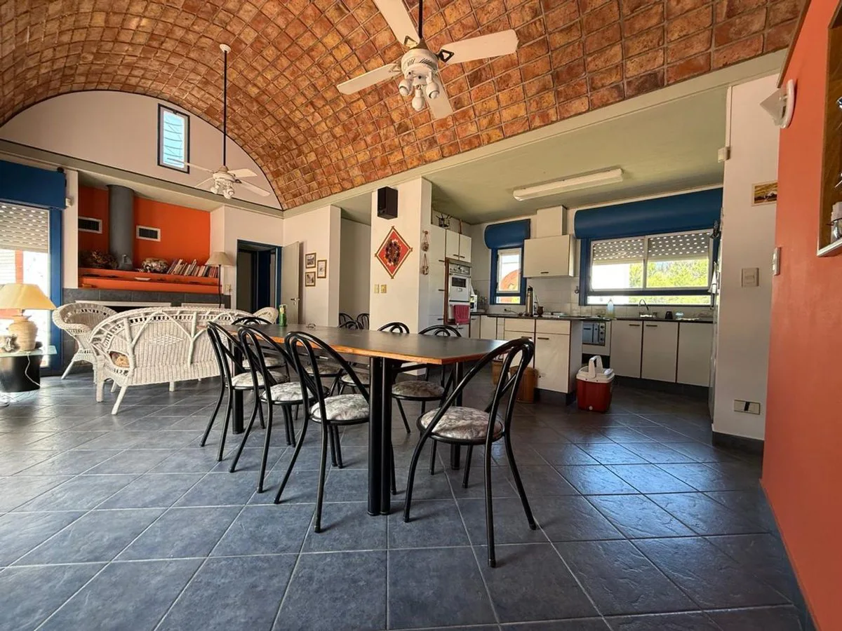VENTA IMPECABLE CASA PEHUEN CO SOBRE COSTA 3 DORMI foto 3