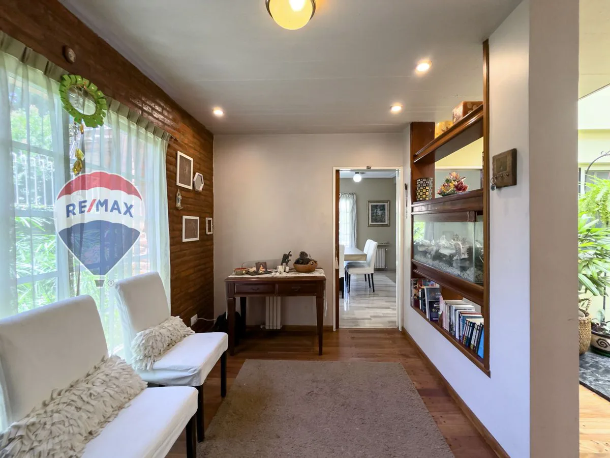 CASA 4 AMBIENTES EN VENTA EN BURZACO APTO CREDITO foto 2