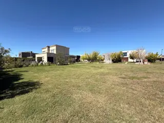 Acacias - Puertos del Lago. Escobar foto 4