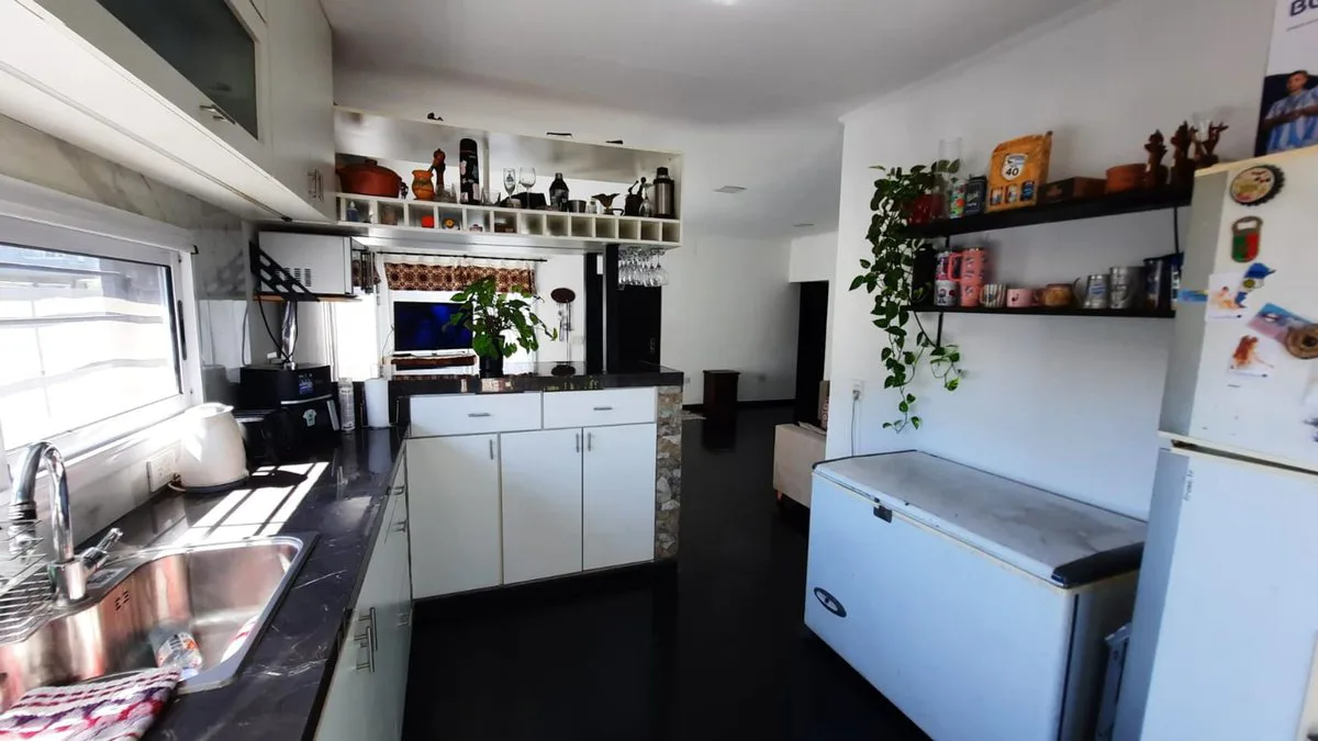 VENTA CASA 5 AMBIENTES MATHEU ESCOBAR foto 4