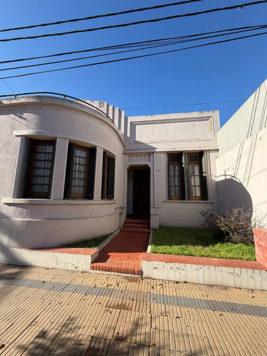 IMPORTANTE PROPIEDAD EN VENTA EN PLENO CENTRO foto 3