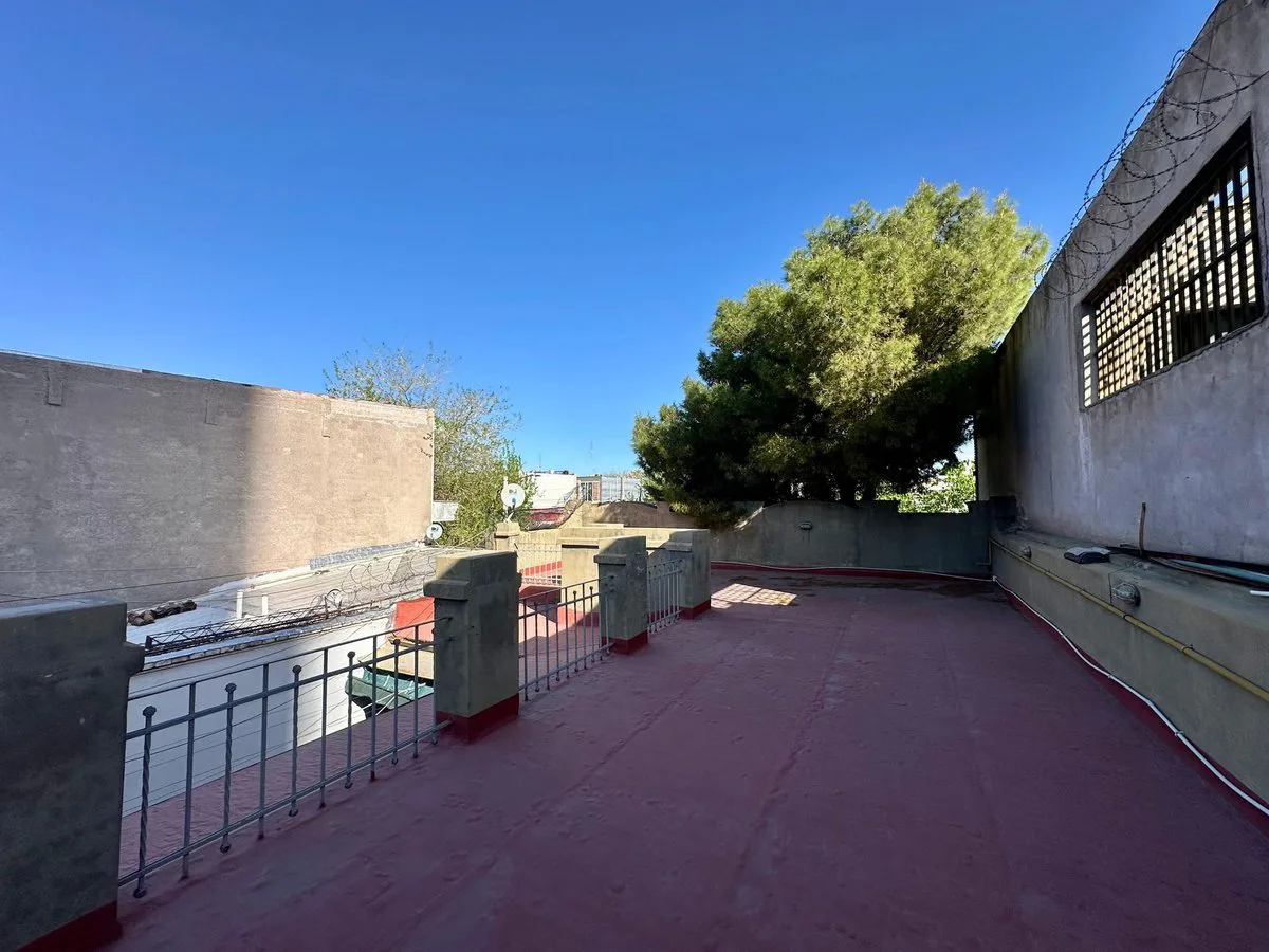VENTA CASA  P/ NEGOCIO CALLE ALEM - CIUDAD-MENDOZA foto 5