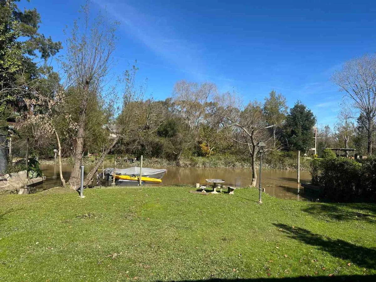 VENTA CASA C/AMARRA CLUB JARDIN NAUTICO ESCOBAR foto 3