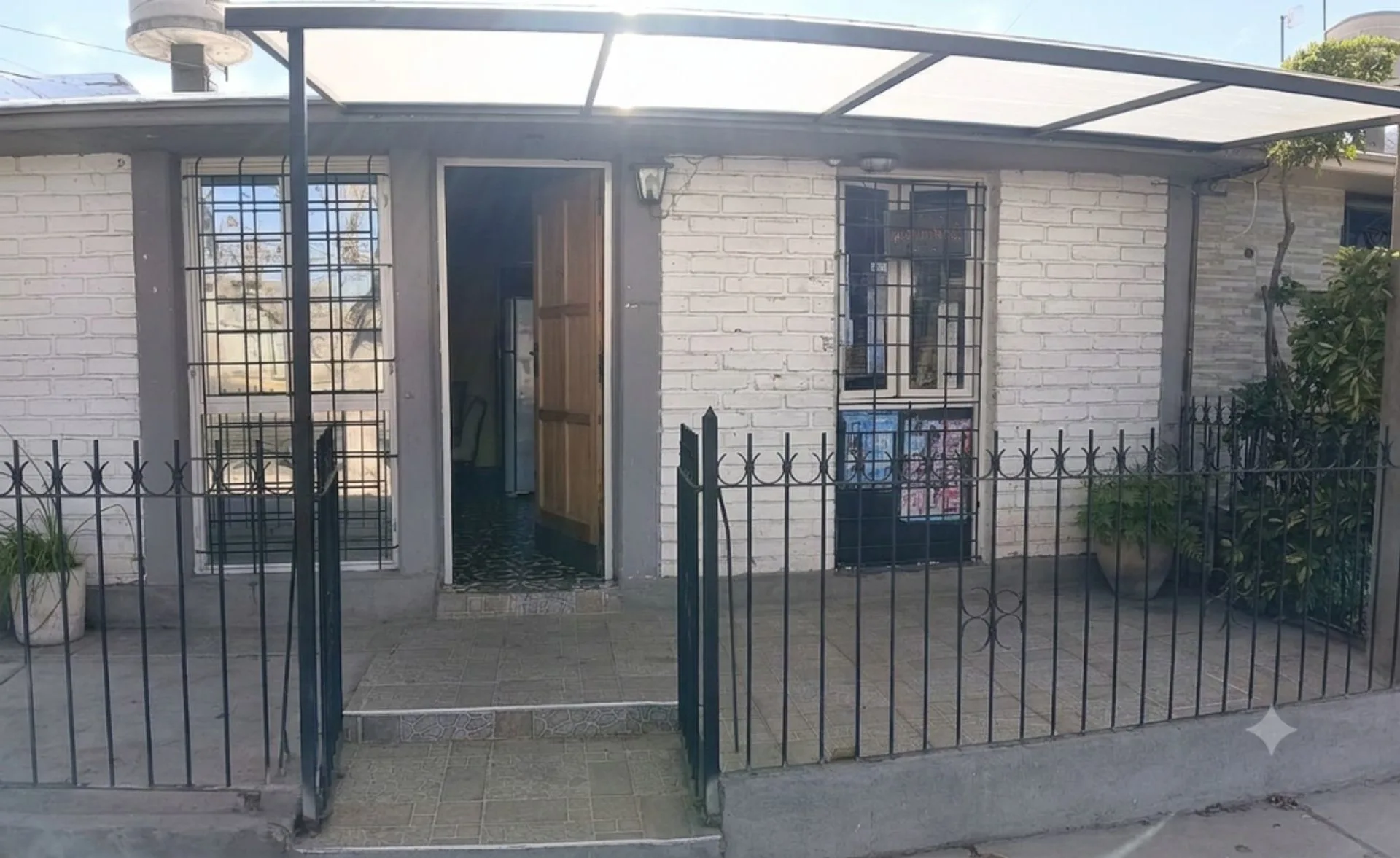 VENTA CASA BARRIO LOS TONELES 3 DORMITORIOS foto 2
