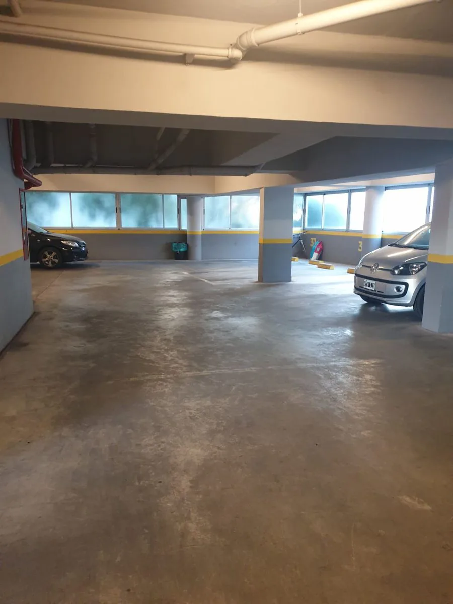 VENTA COCHERA EXCELENTE UBICACION EN VILLA CRESPO foto 5