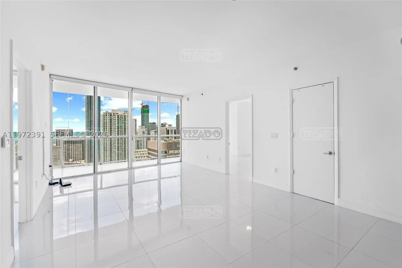 495 Brickell Ave #4705 400 foto 2