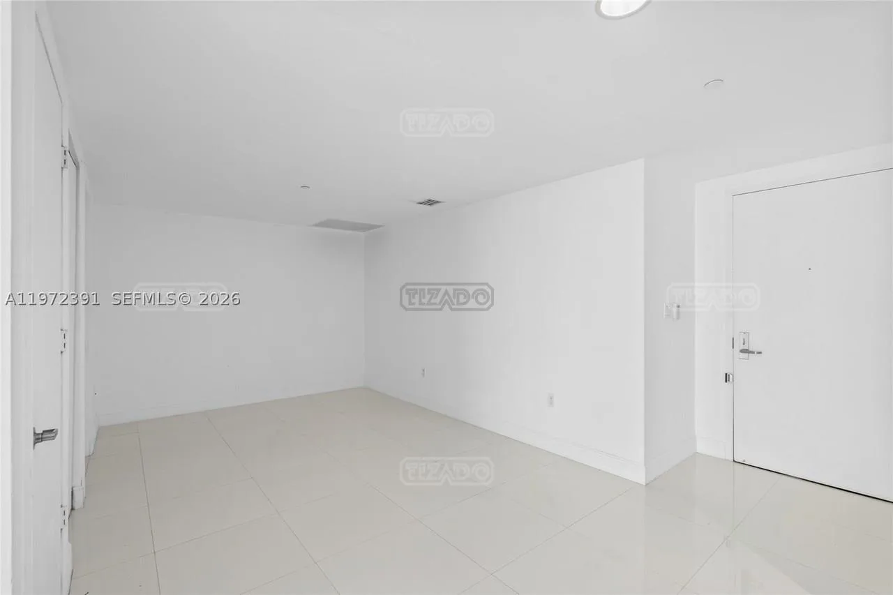495 Brickell Ave #4705 400 foto 3