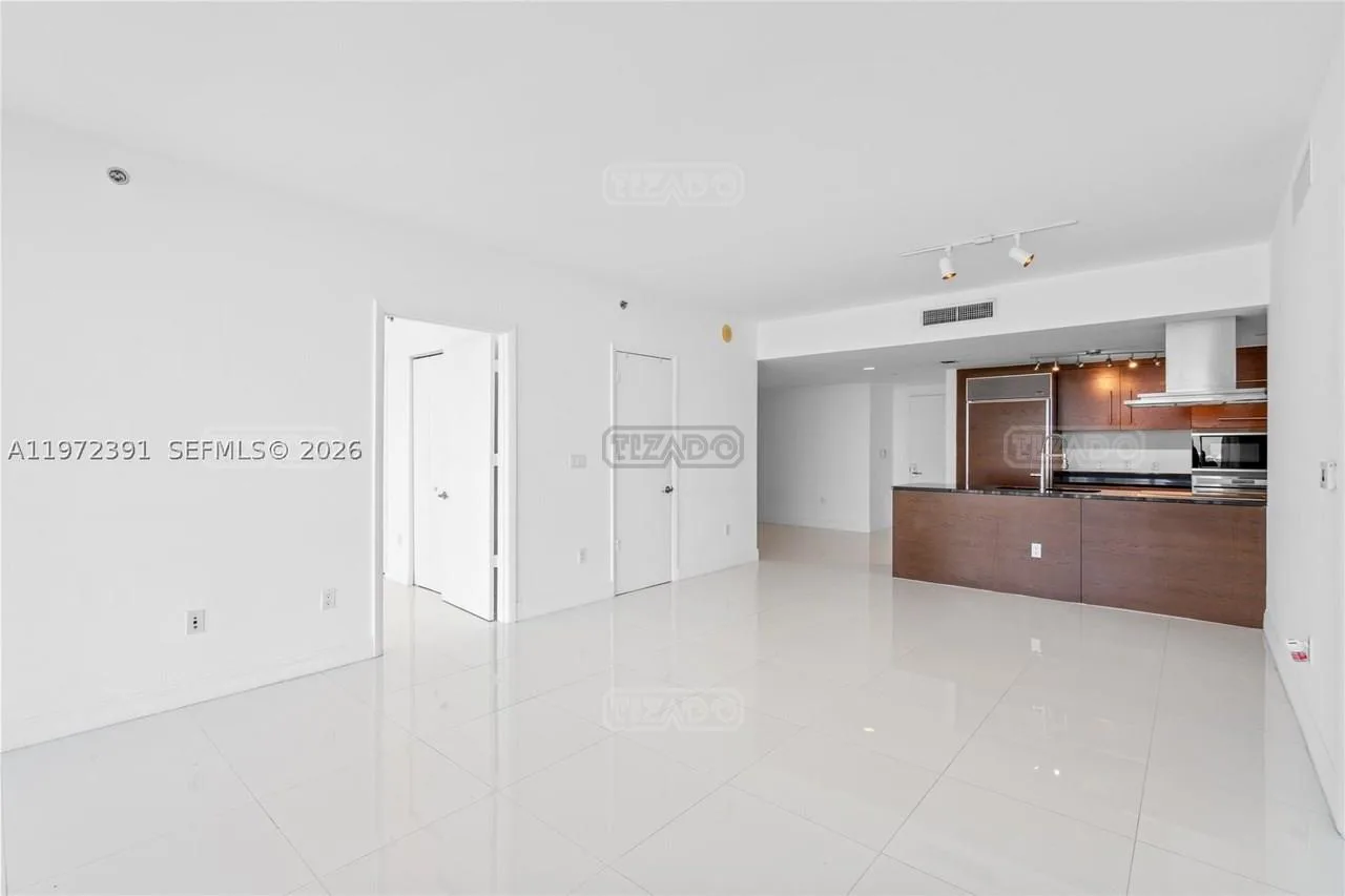 495 Brickell Ave #4705 400 foto 4