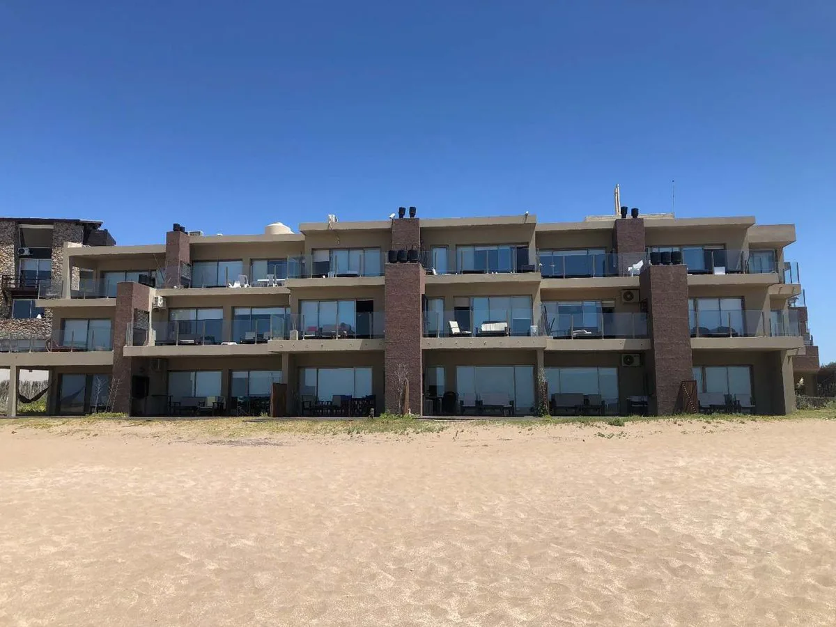 Departamento Venta Las Gaviotas frente al mar foto 2
