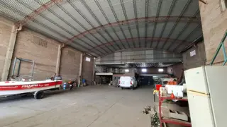 GRAN GALPÓN EN ALQUILER - EXCELENTE UBICACIÓN Y AMPLIAS POSIBILIDADES DE USO foto 5