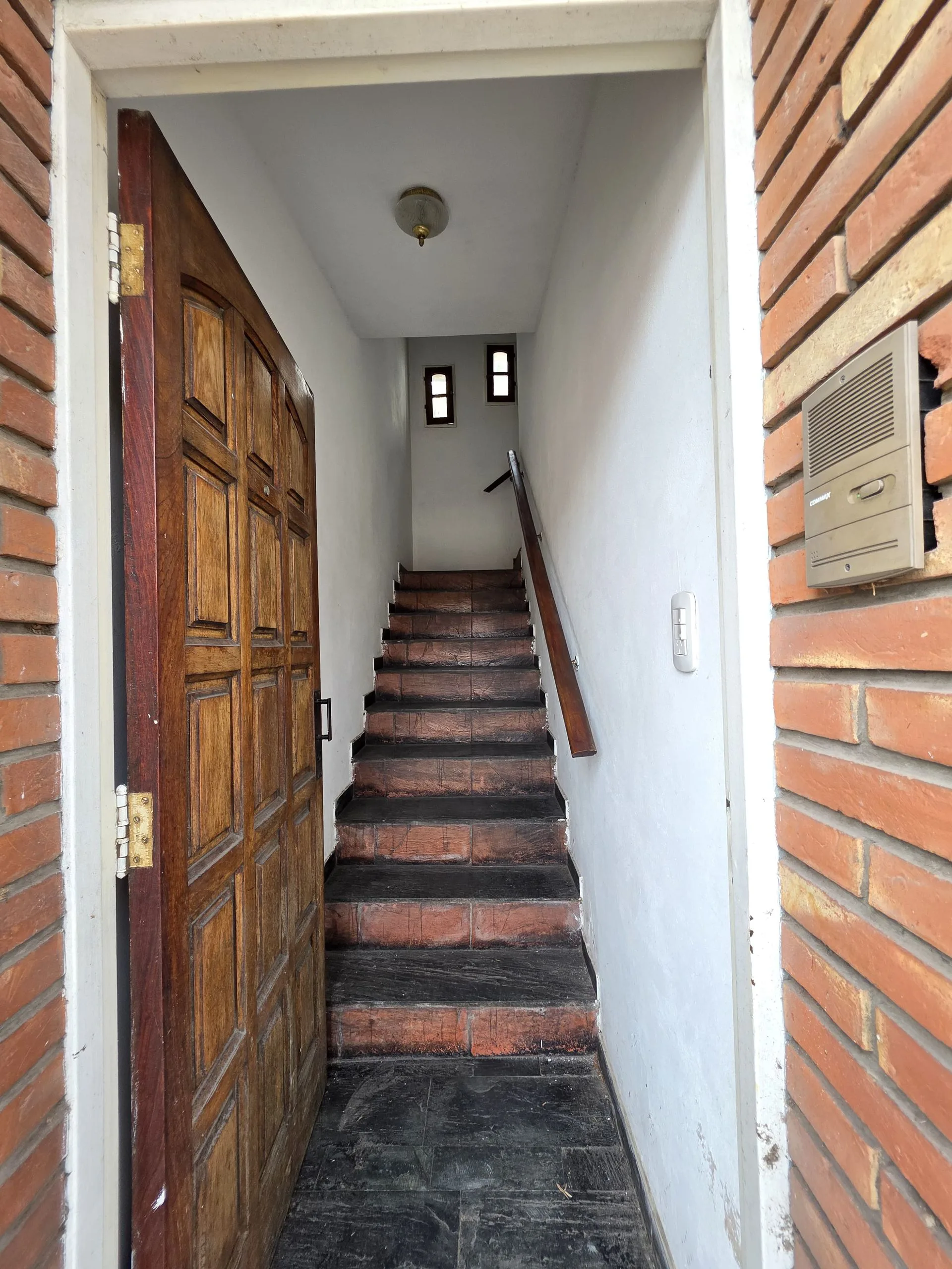 Departamento con espacio multifunción y cocheras foto 2